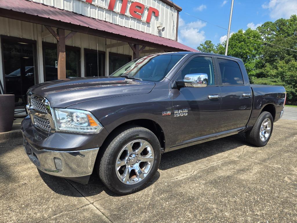 2016 RAM Ram 1500 Pickup Laramie's photo