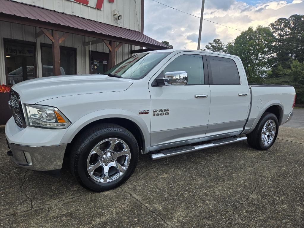 2015 RAM Ram 1500 Pickup Laramie's photo