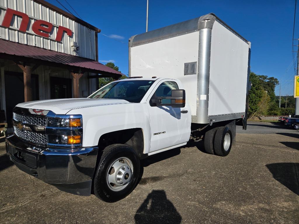 2019 Chevrolet Silverado 3500 Chassis Cab Work Truck's photo