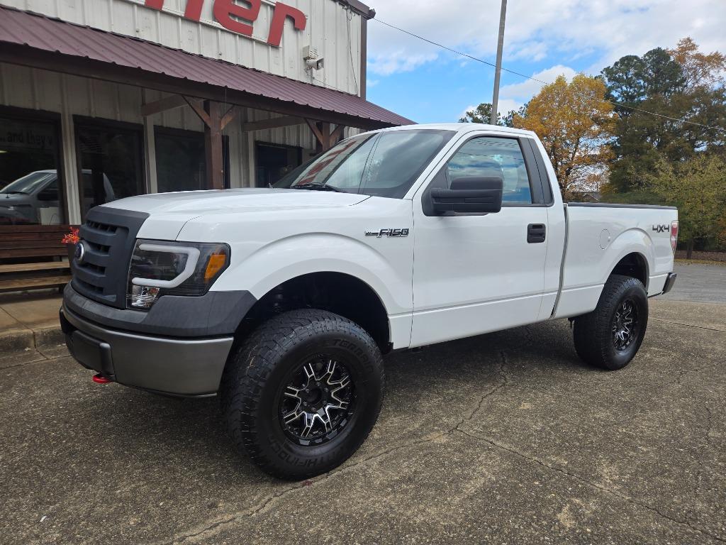 2010 Ford F-150 STX's photo