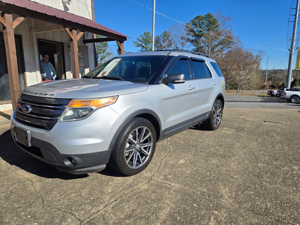 2015 Ford Explorer XLT's photo