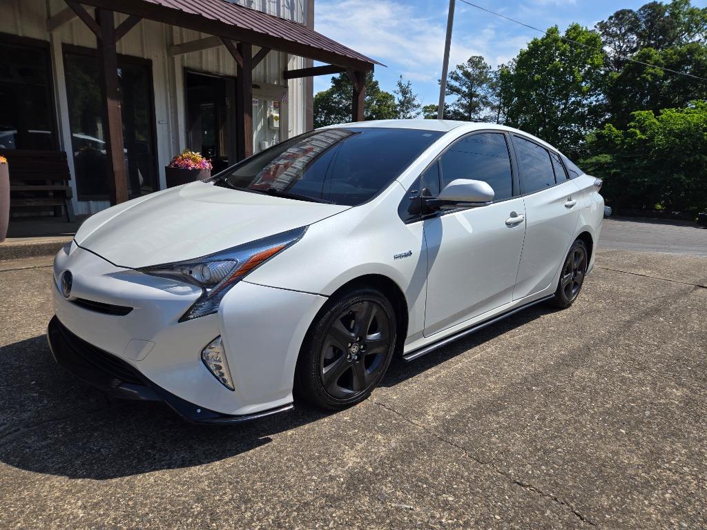 2017 Toyota Prius Four's photo