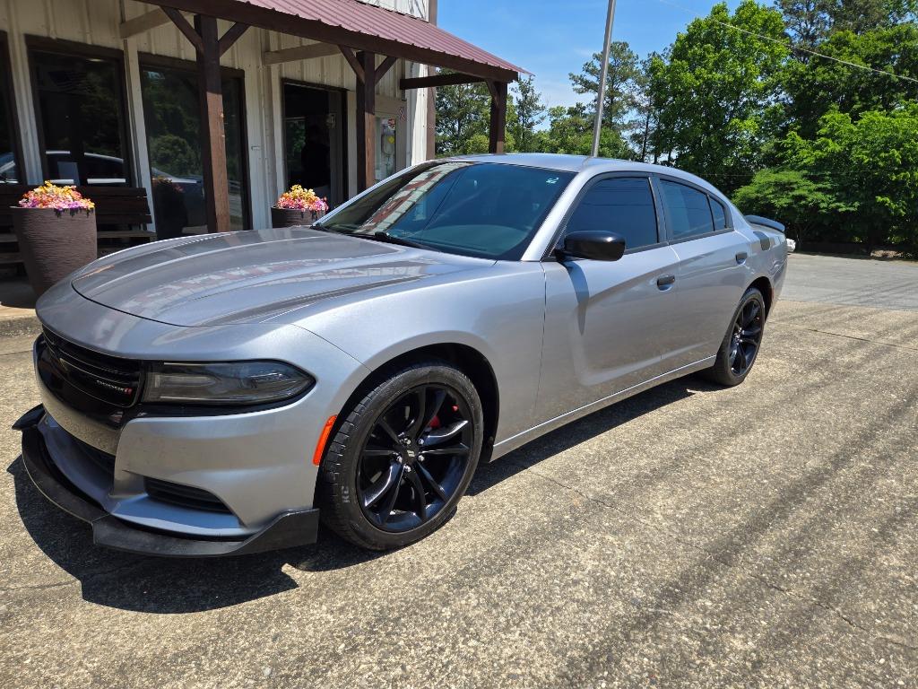 2018 Dodge Charger SXT's photo
