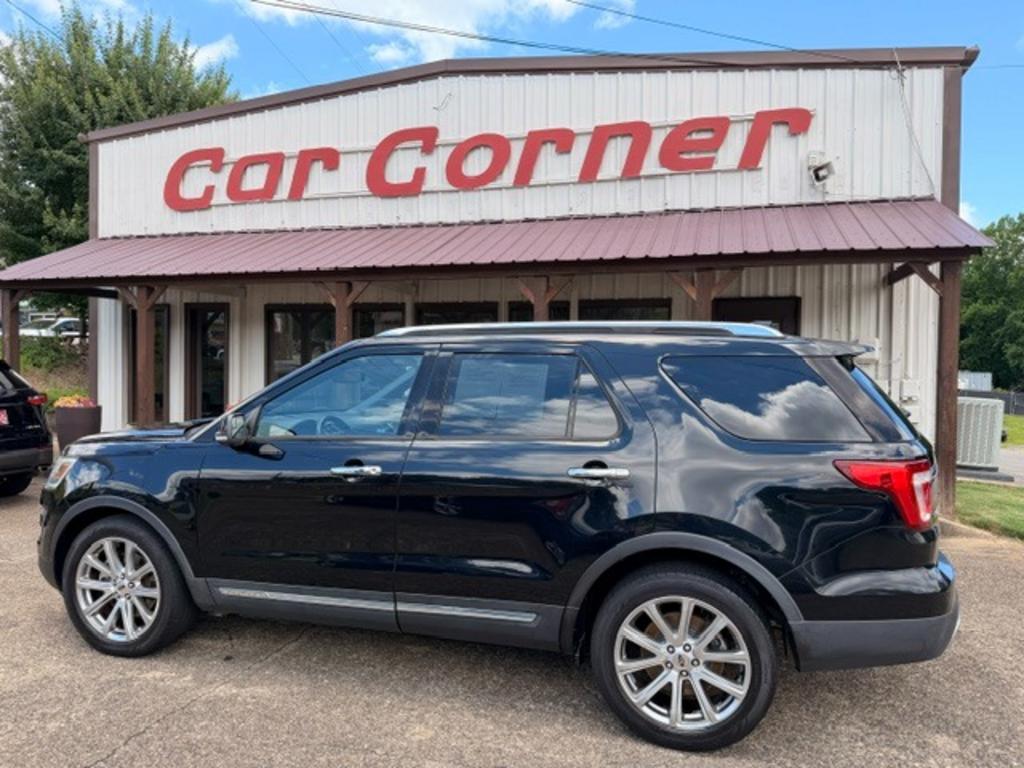 2017 Ford Explorer Limited - Photo 7