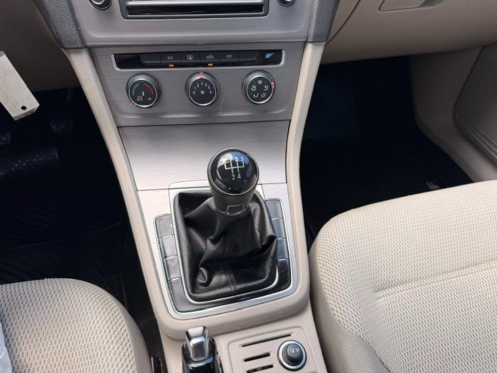 2017 Volkswagen Golf S - Photo 16