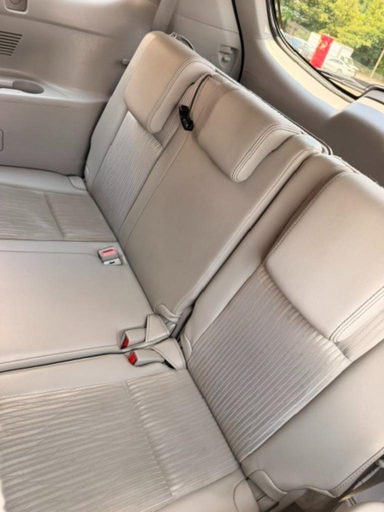 2015 Toyota Highlander LE Plus - Photo 14