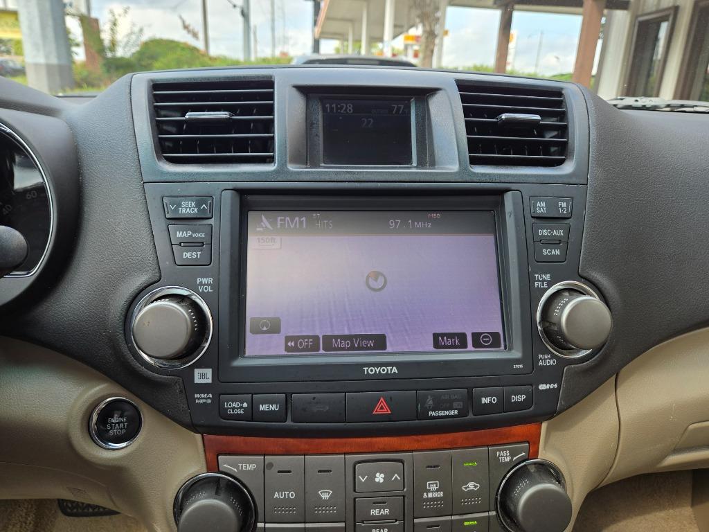 2010 Toyota Highlander Limited - Photo 18